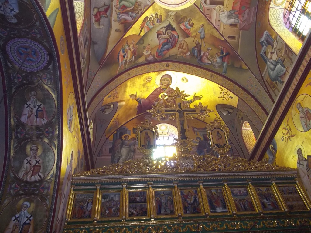 Храм Преображения внутри.JPG