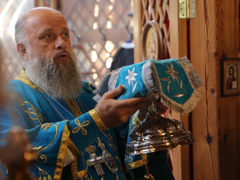 За Божественной Литургией.JPG