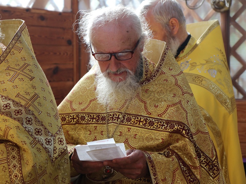 За Божественной Литургией.JPG