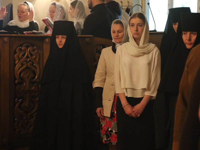 За Божественной Литургией.JPG