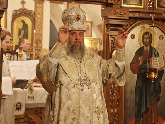 Архиерейское благословение.JPG