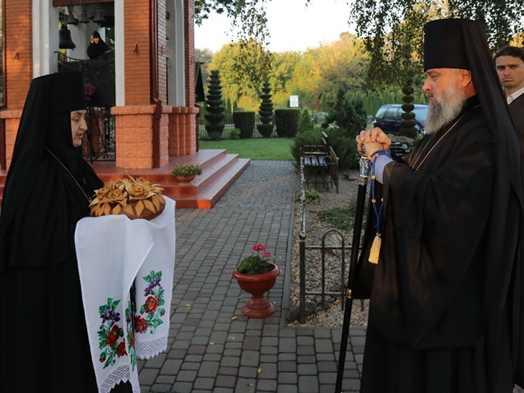 Встреча правящего Архиерея.jpg