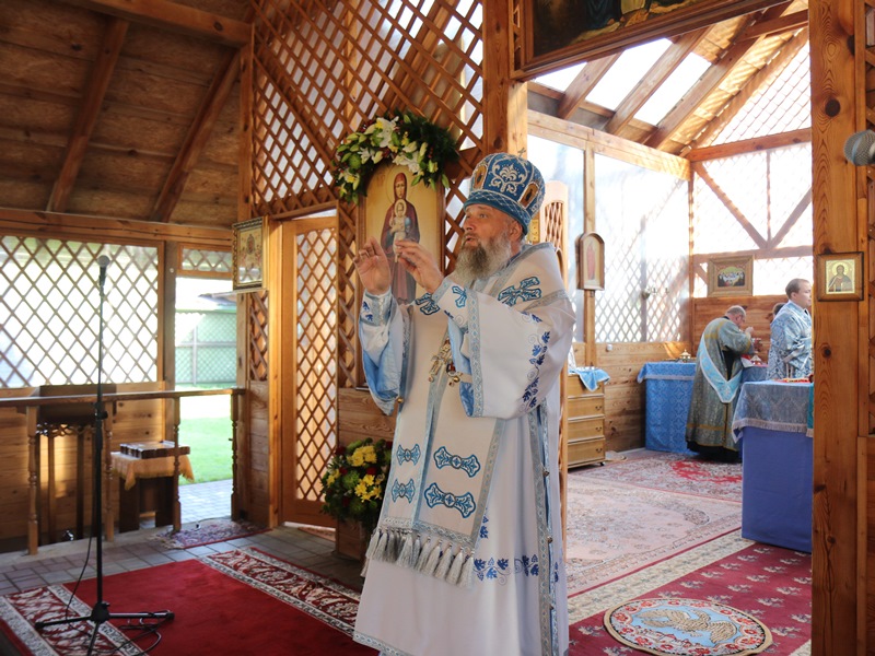 Архиерей Иоанн (Хома).jpg