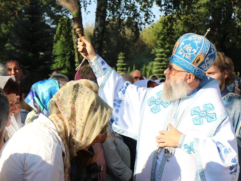 На молебне.jpg