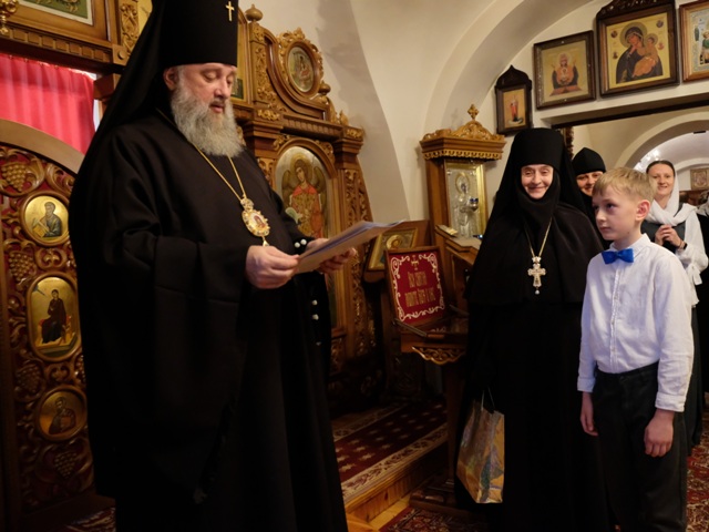 Вручение грамоты участникам творческих проектов.JPG