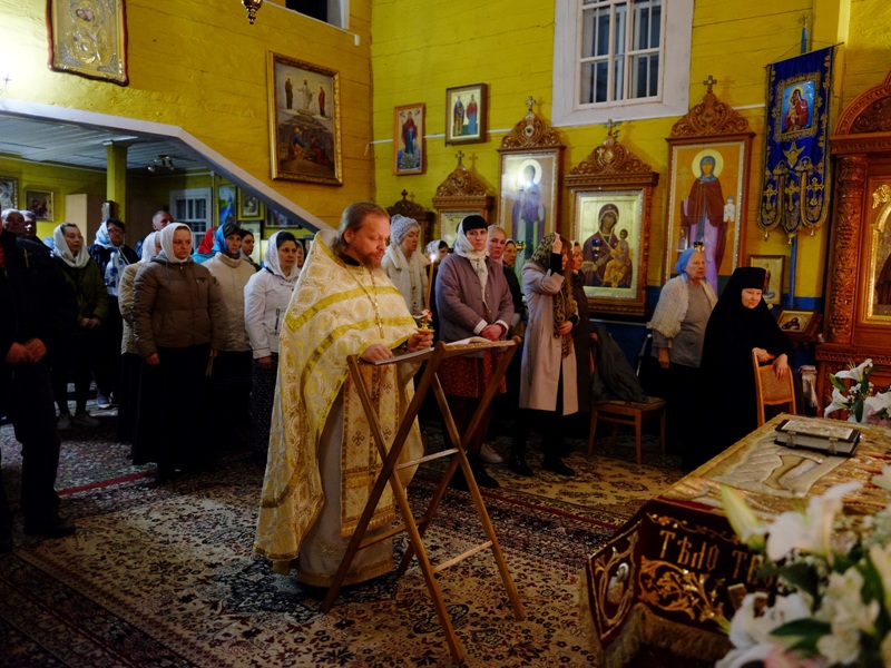 Пасха в скиту.JPG