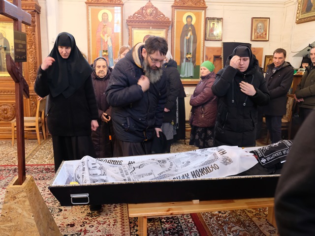 Прощание с усопшей.JPG