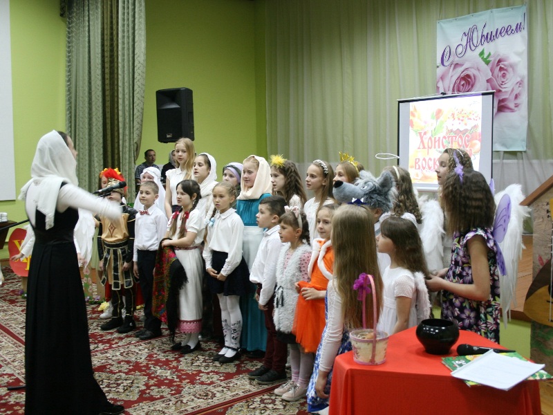 Пасхальное выступление.JPG
