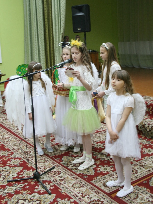 Пасхальное выступление.JPG