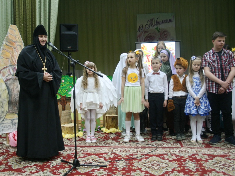 Пасхальное выступление.JPG