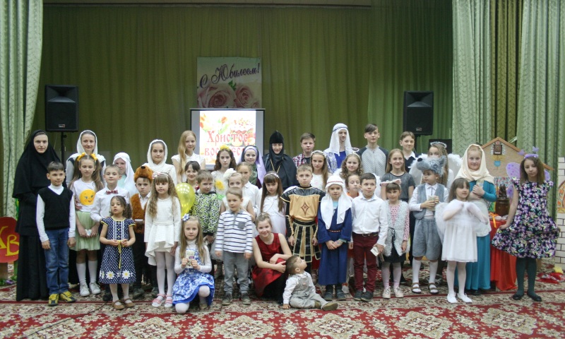 Пасхальное выступление.JPG
