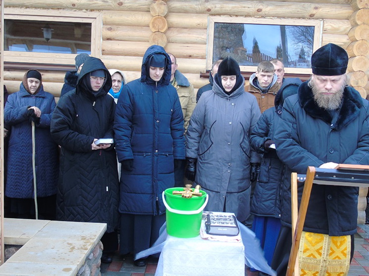 Освящение источника.JPG