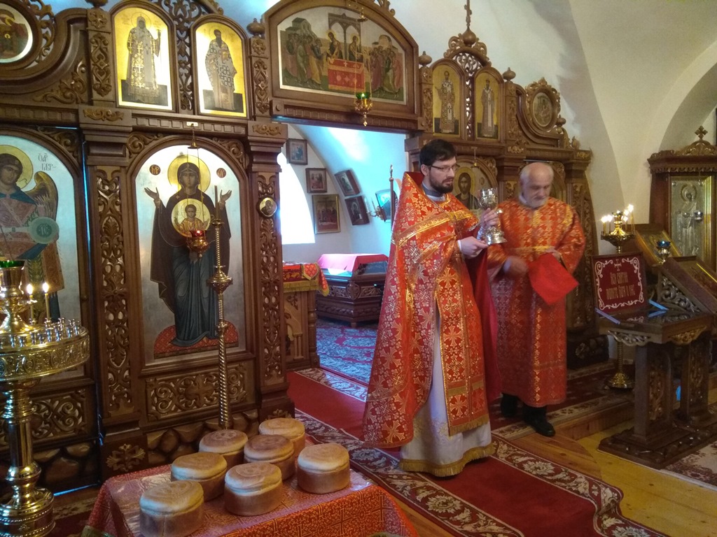 Светлый Понедельник.jpg