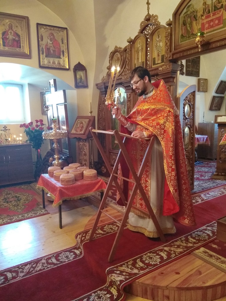 Светлый Понедельник.jpg