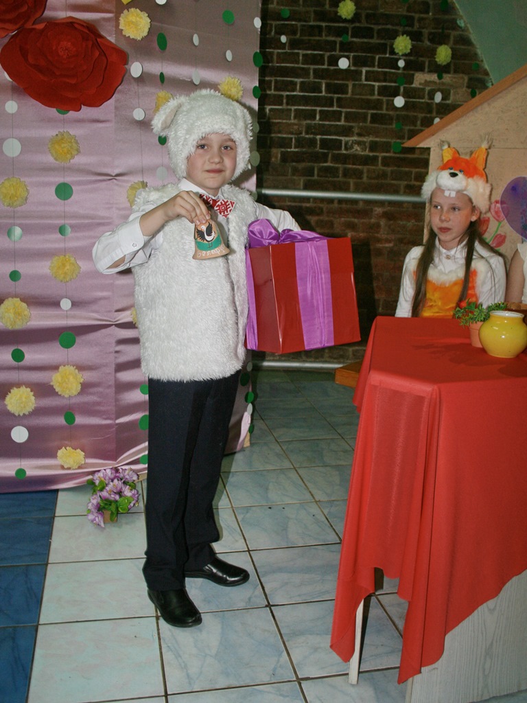 Праздничная сценка.JPG