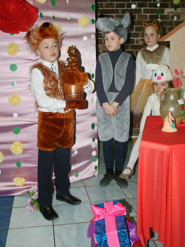 Праздничная сценка.JPG