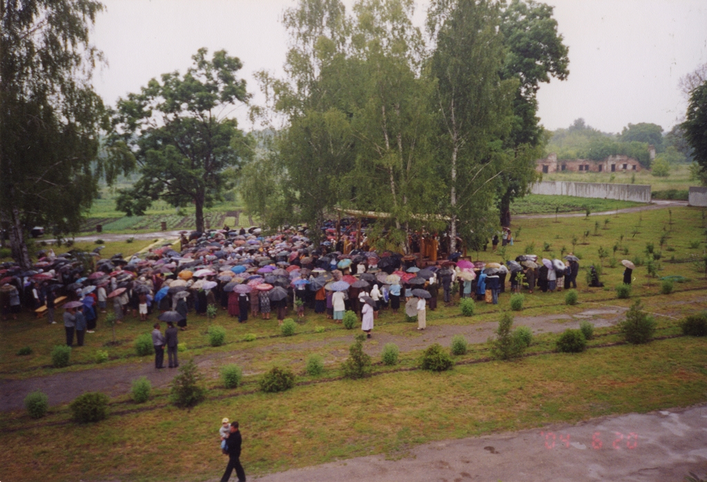 Литургия 2004 г.jpg
