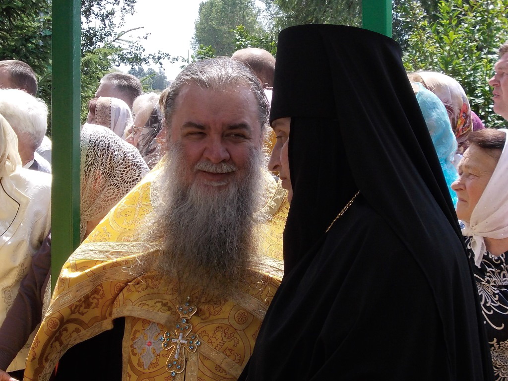 с духовником обители -архимандритом Серафимом (Петручиком).JPG