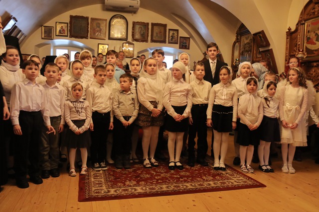 Воспитанники воскресной школы.jpg